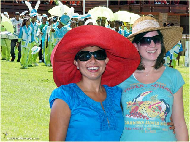 Turnol Abrahams, Leader of the Ghosterian Troupe (middle) with his daughter Janine Van Rooyen (left) who won the singing category and adjudicator Marlene le Roux